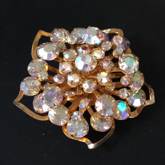 Vintage Floral Rhinestone Pin, Charming Brooch, Vintage Brooch - Picture 3 of 10
